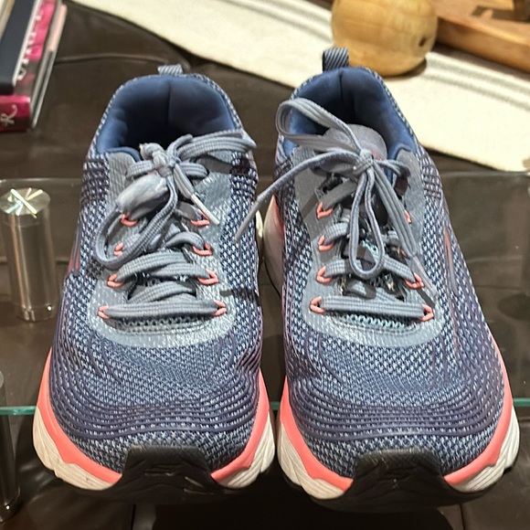 Skechers GoRun Air Cooled Max Cushioned Goga Mat Women’s Sneakers, 10 GUC - Picture 5 of 16